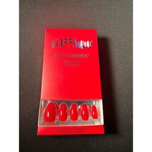 Red Aspen Nail Dashes - Tulips for Tamika - Manicure Set